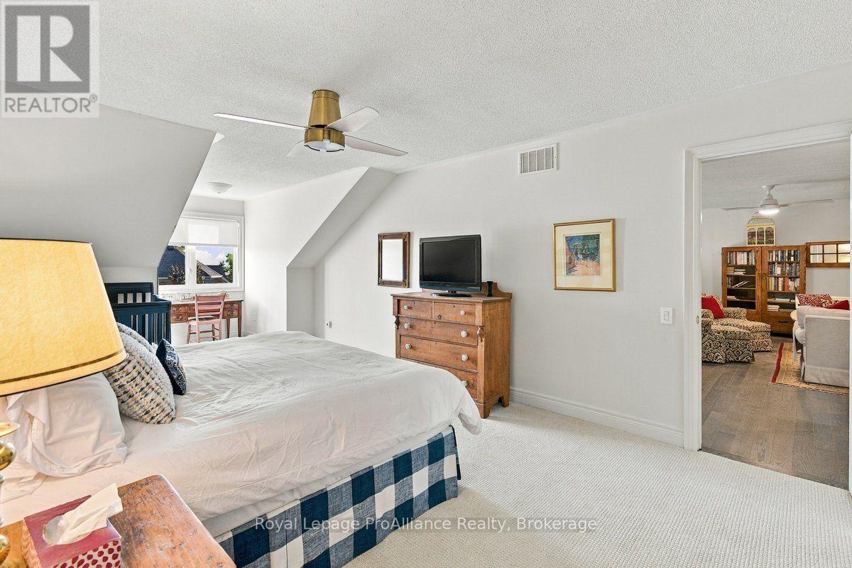 19 Shortreed Lane Property Photo 25