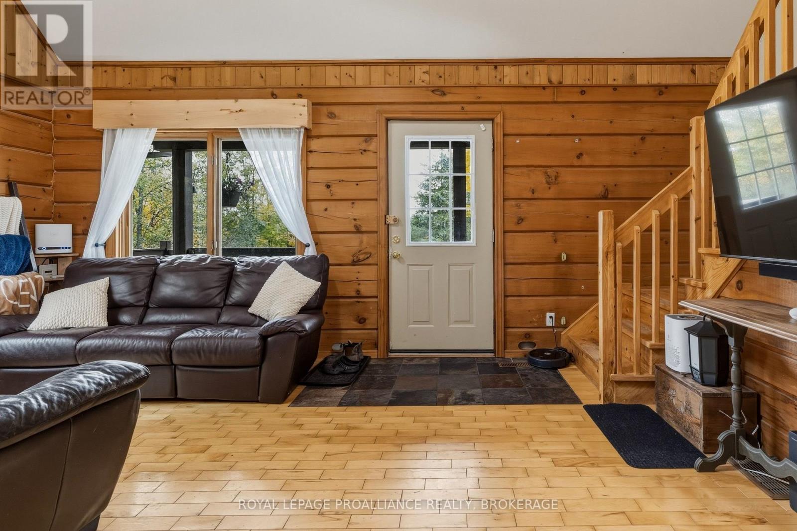 4973 Colebrook Road Property Photo 2
