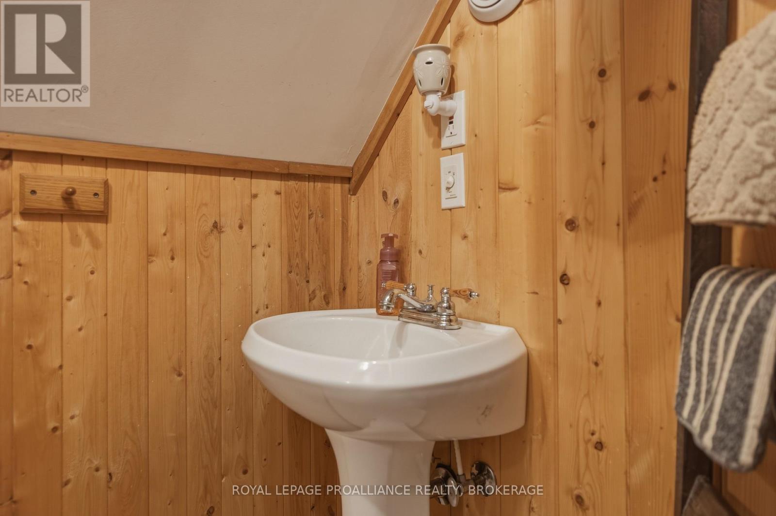 4973 Colebrook Road Property Photo 23
