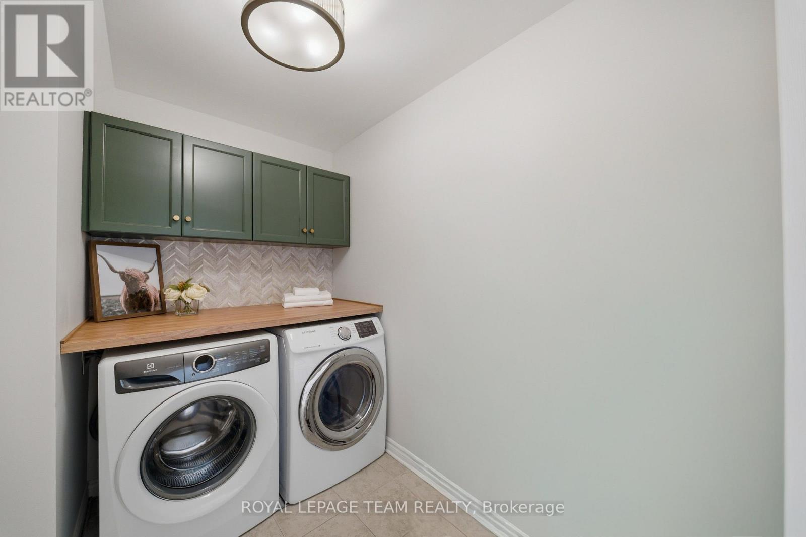 234 Cyd Street Property Photo 28