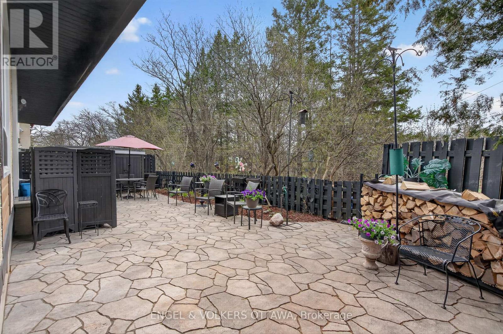 77 - 3344 Uplands Drive Property Photo 32