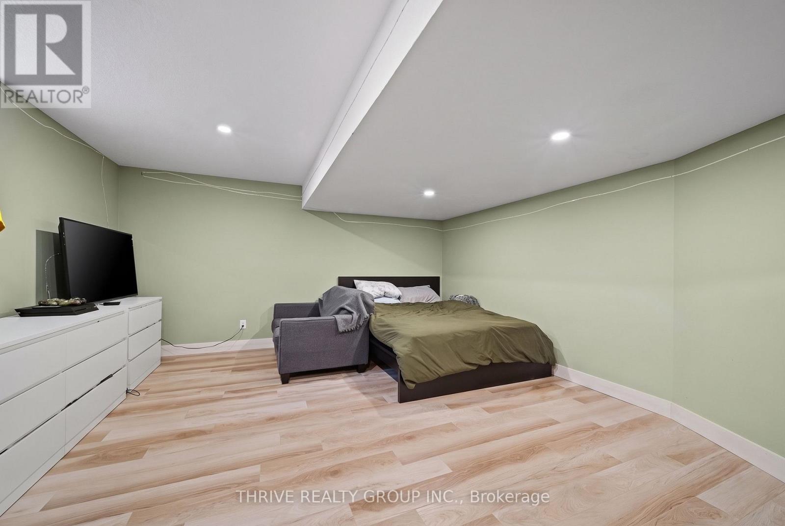 70 Pinebrook Court Property Photo 37