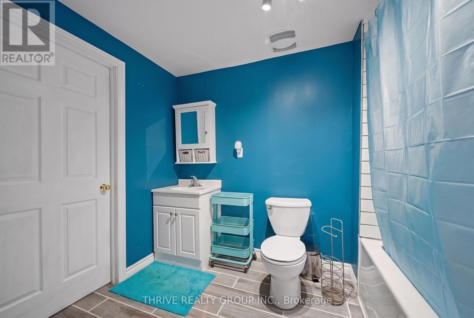 70 Pinebrook Court Property Photo 40