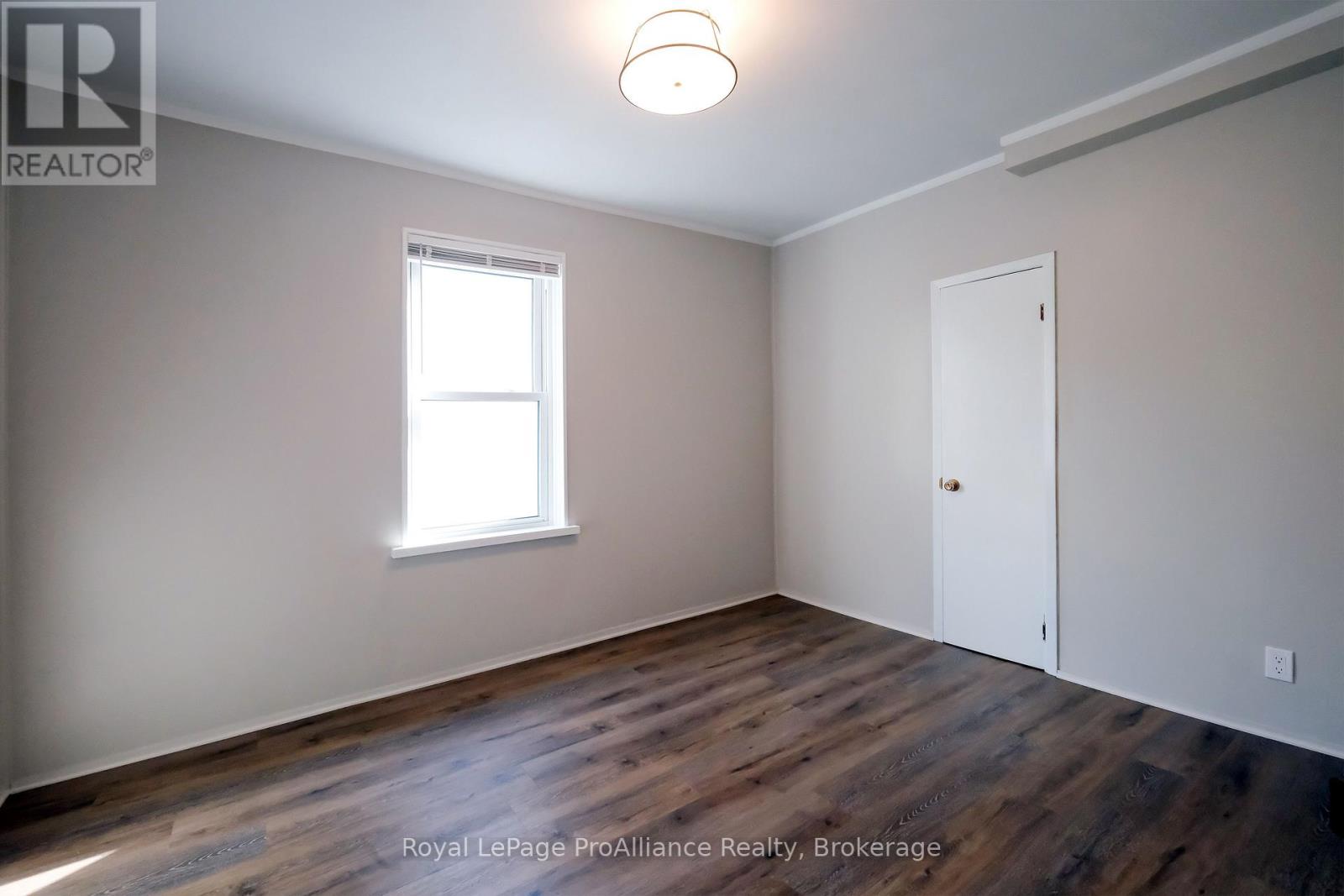 395 Bleecker Avenue Property Photo 10