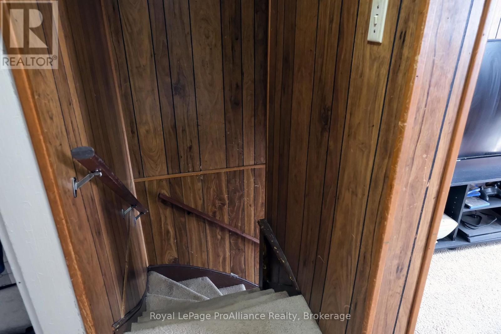 395 Bleecker Avenue Property Photo 18