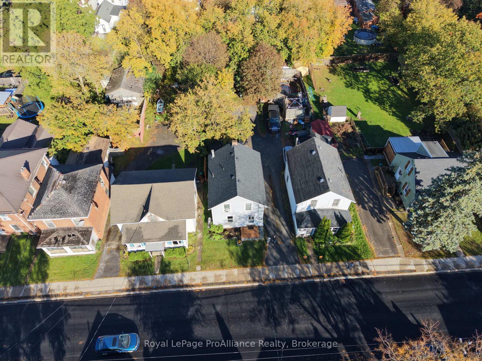 395 Bleecker Avenue Property Photo 27