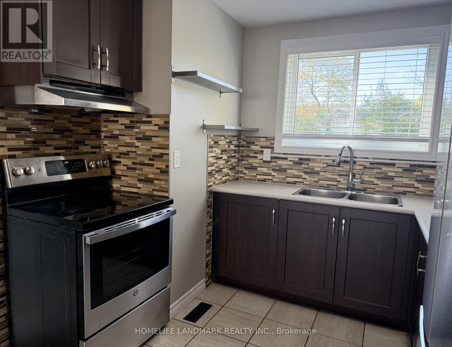 60 - 120 Quigley Road Property Photo 9