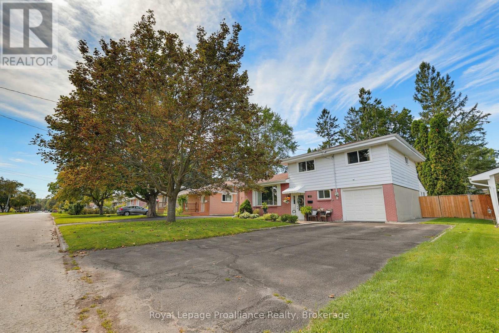 28 Linton Park Road Property Photo 2