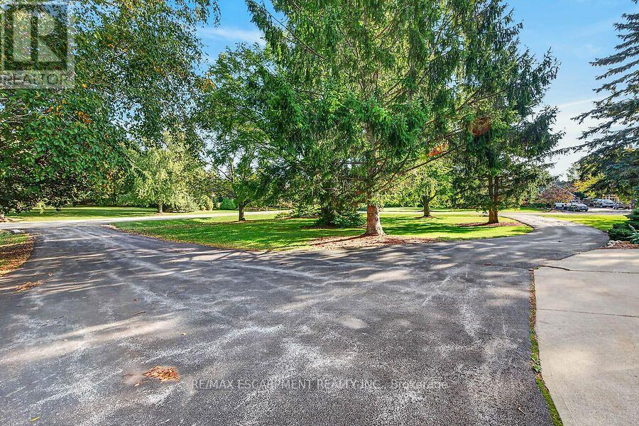 2 Karendale Crescent Property Photo 7