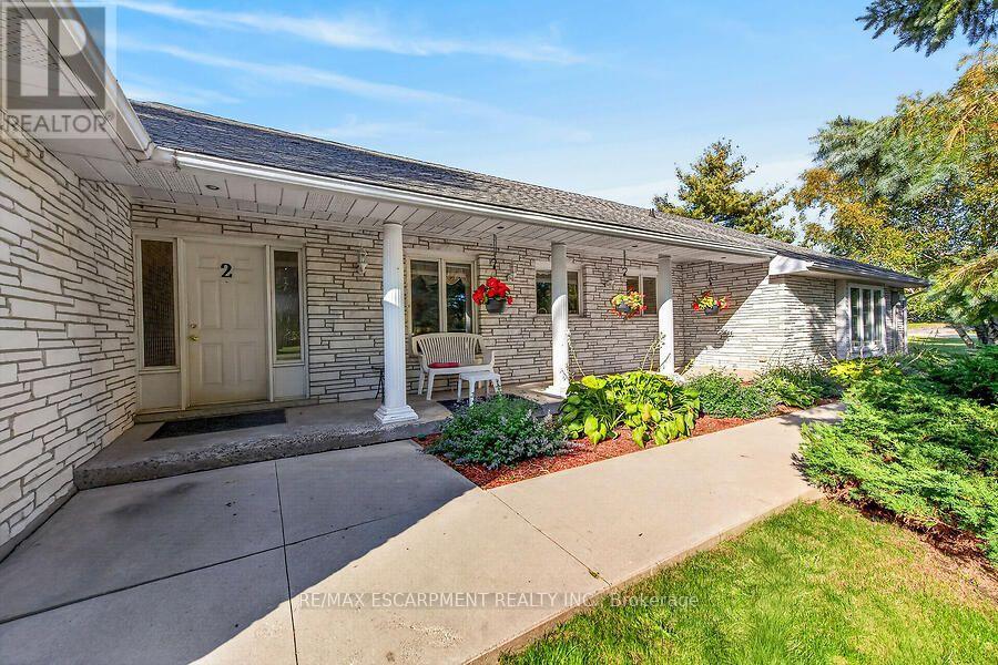 2 Karendale Crescent Property Photo 8