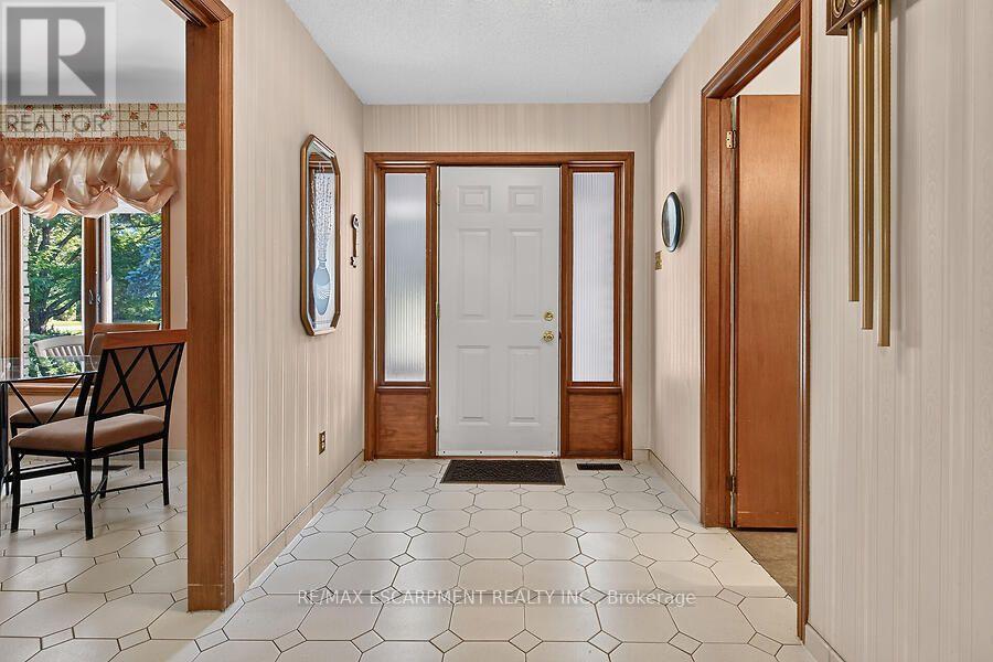 2 Karendale Crescent Property Photo 9