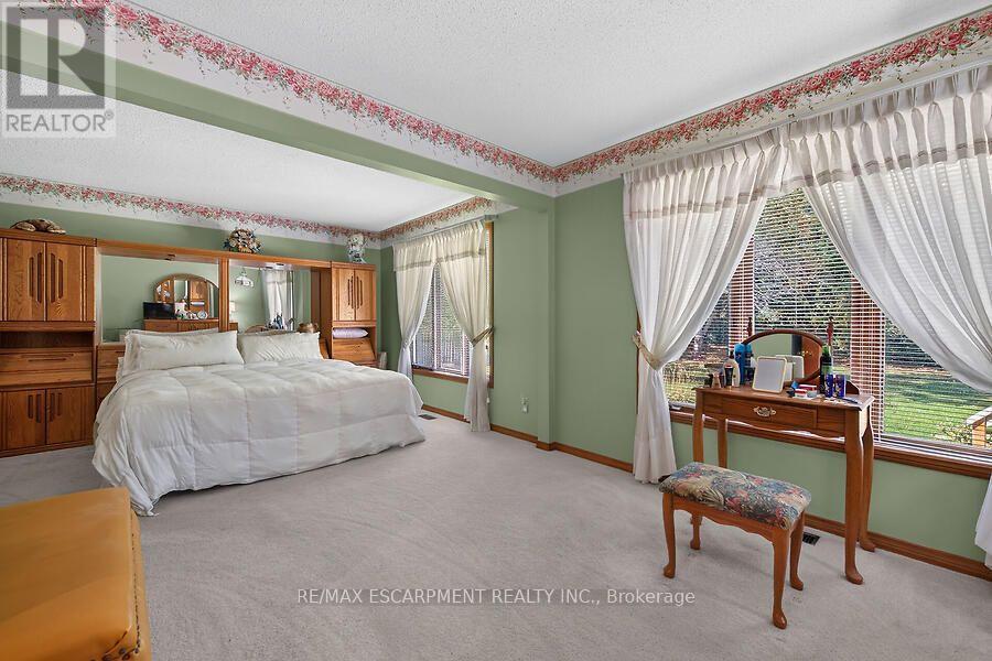 2 Karendale Crescent Property Photo 26