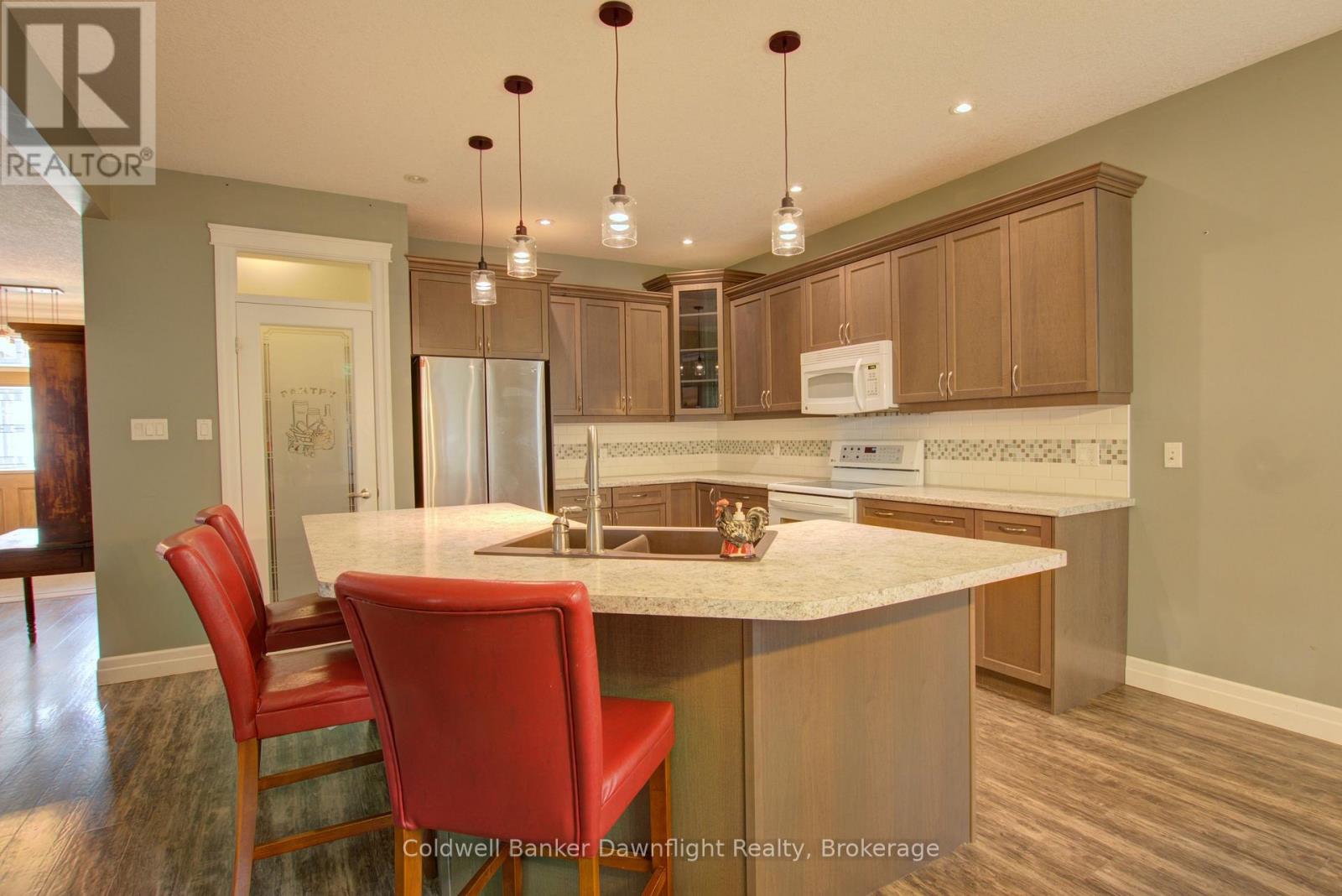 54 Lorne Avenue Property Photo 6