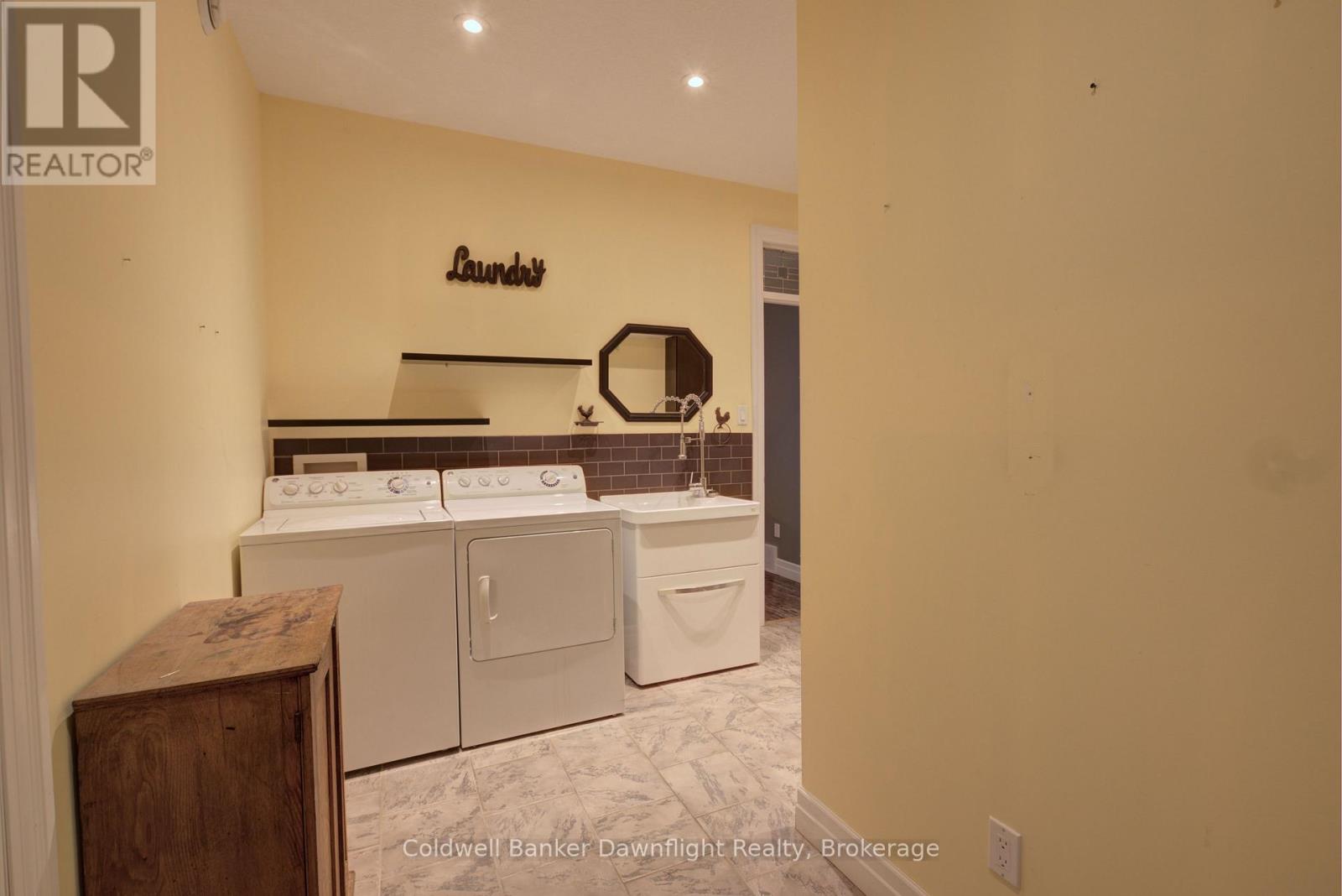 54 Lorne Avenue Property Photo 19