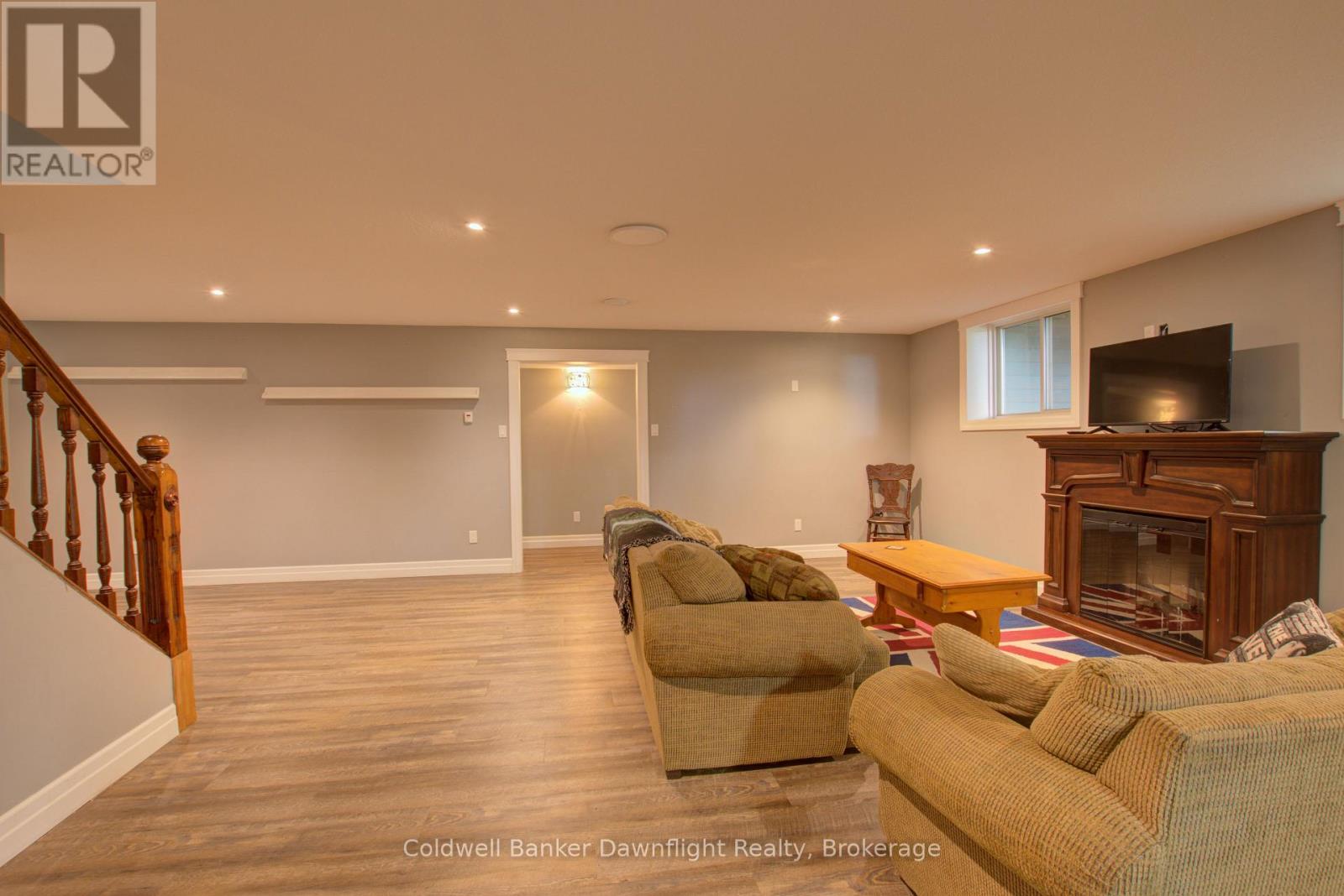 54 Lorne Avenue Property Photo 25