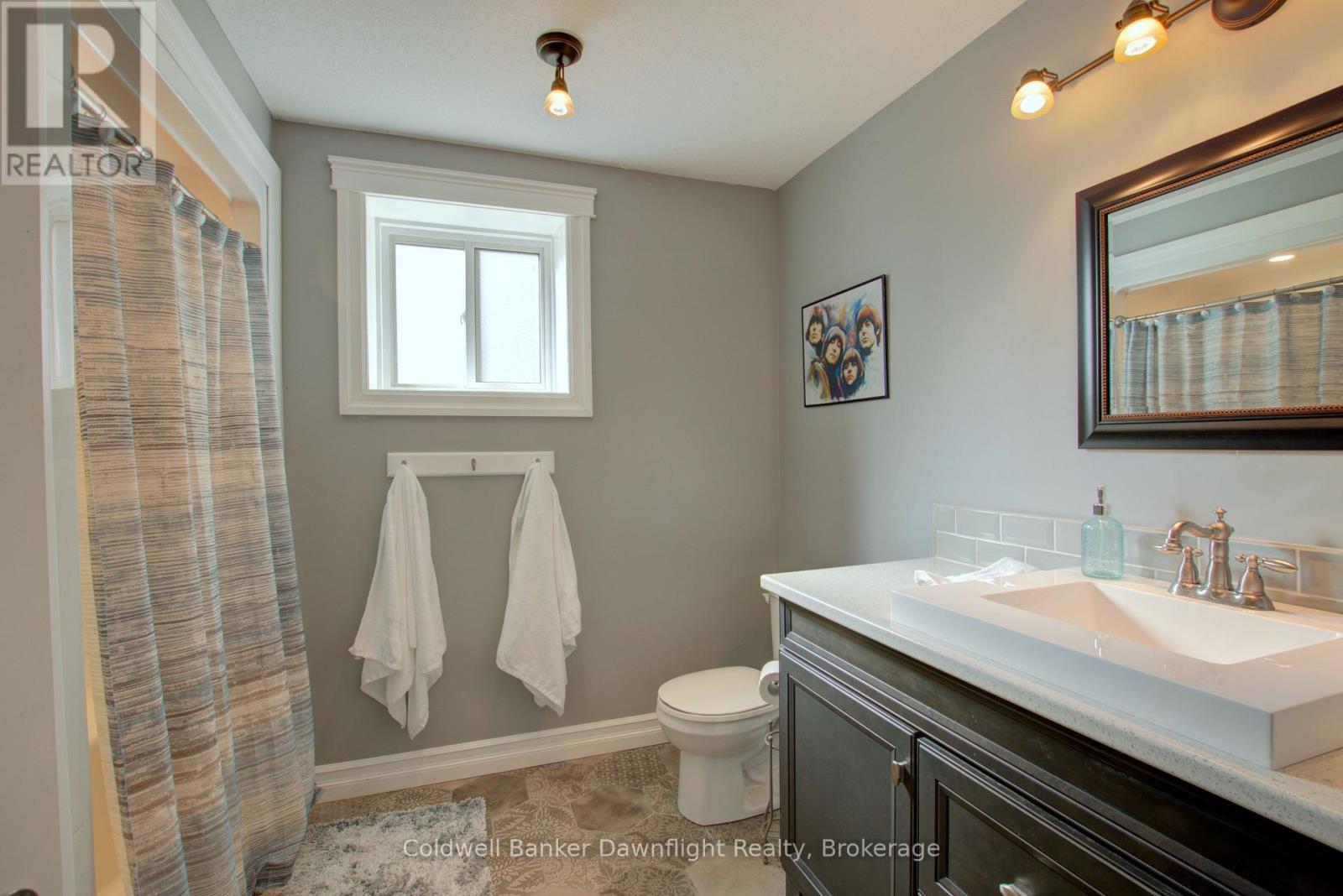 54 Lorne Avenue Property Photo 32