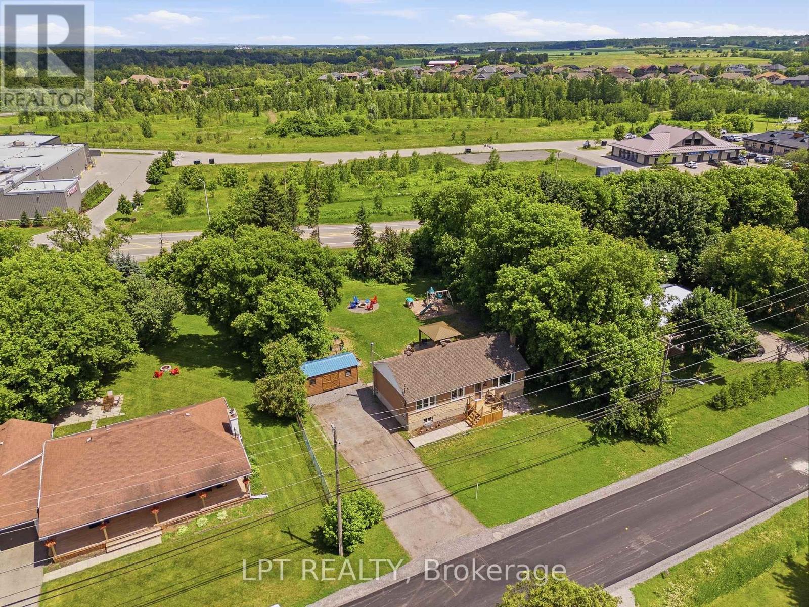 1467 Meadow Road N Property Photo 32