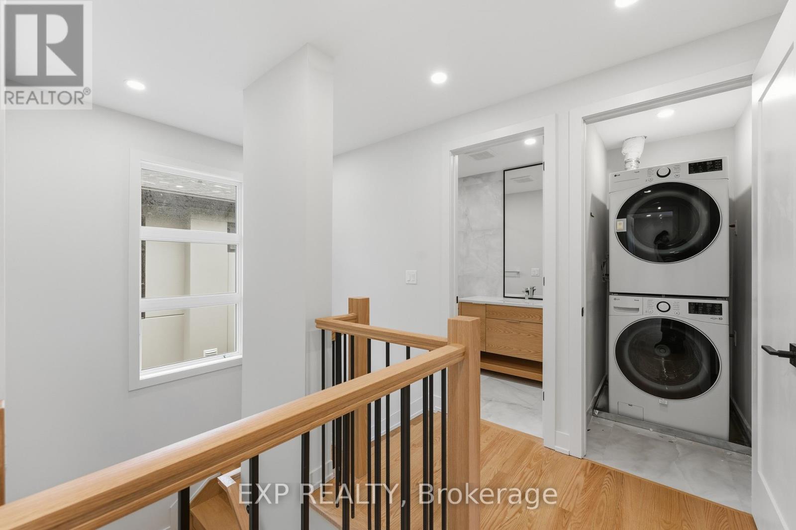 A - 512 Roosevelt Avenue Property Photo 13