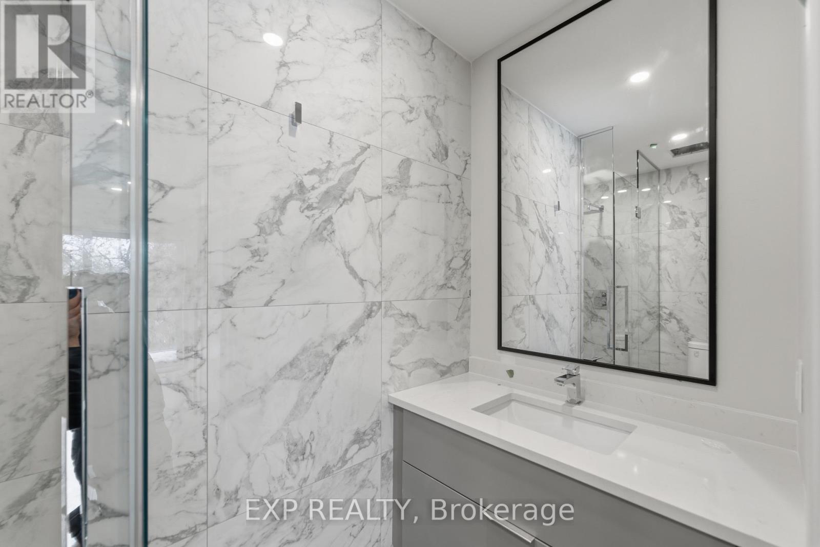 A - 512 Roosevelt Avenue Property Photo 19