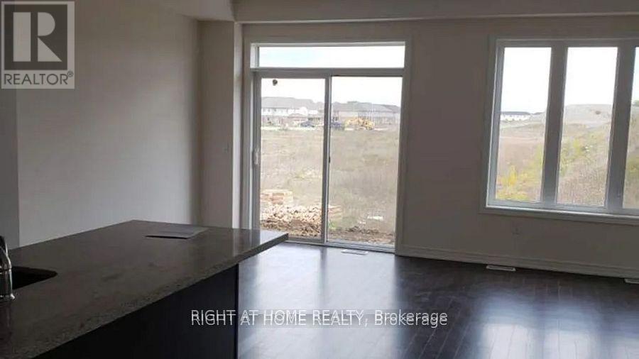 27 Bayonne Drive Property Photo 5