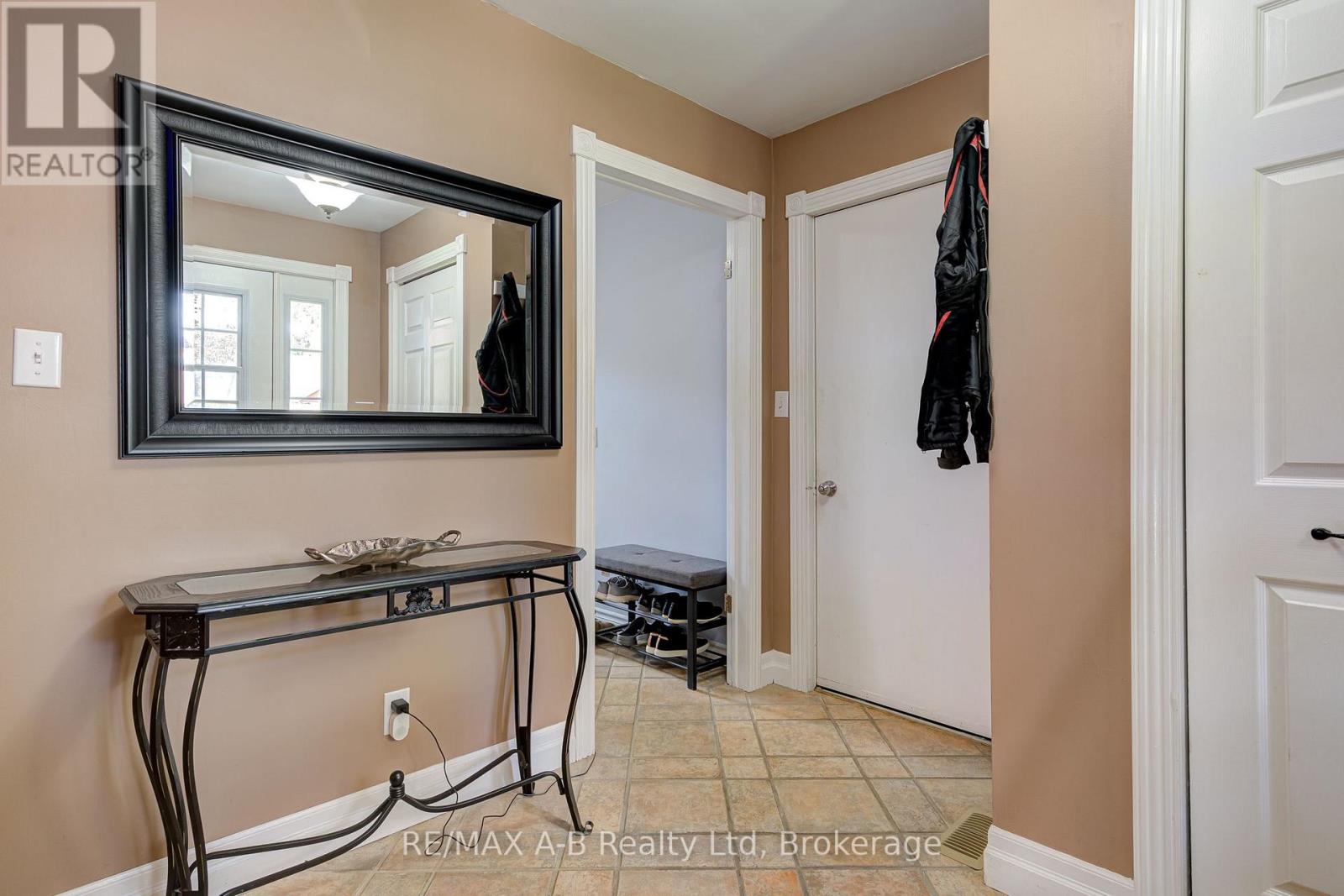 224 Morenz Drive Property Photo 6