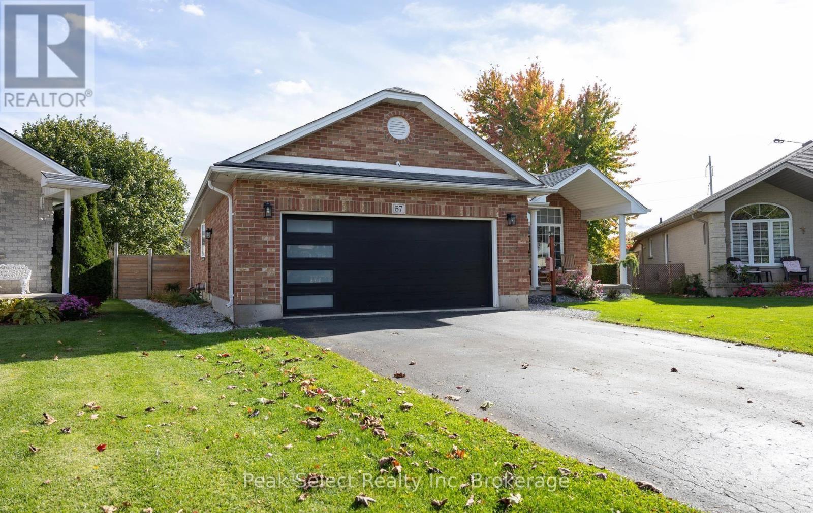 57 Parkhaven Crescent Property Photo 5