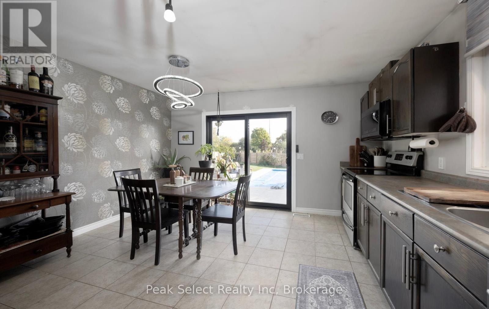 57 Parkhaven Crescent Property Photo 11