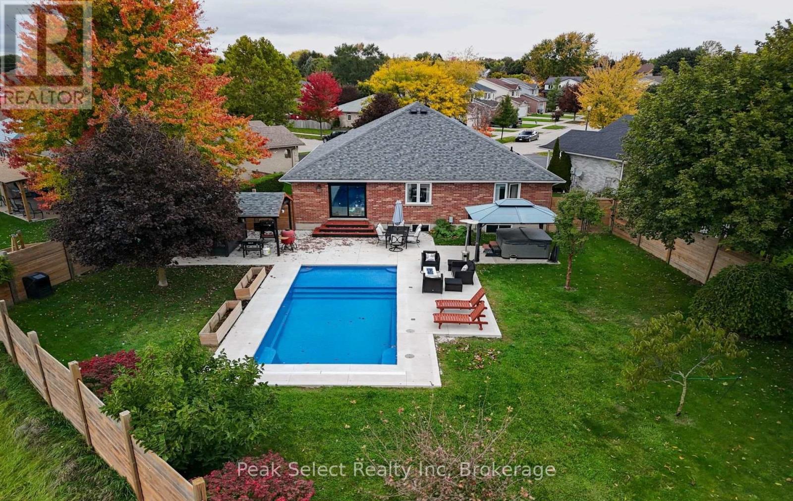 57 Parkhaven Crescent Property Photo 35