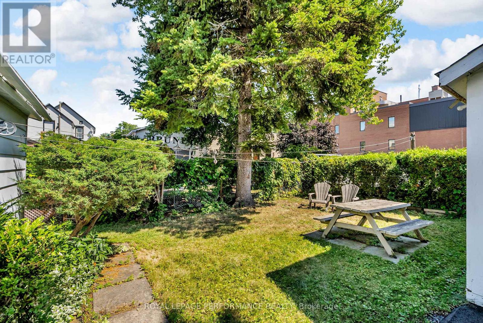 20 Fifth Street W Property Photo 38