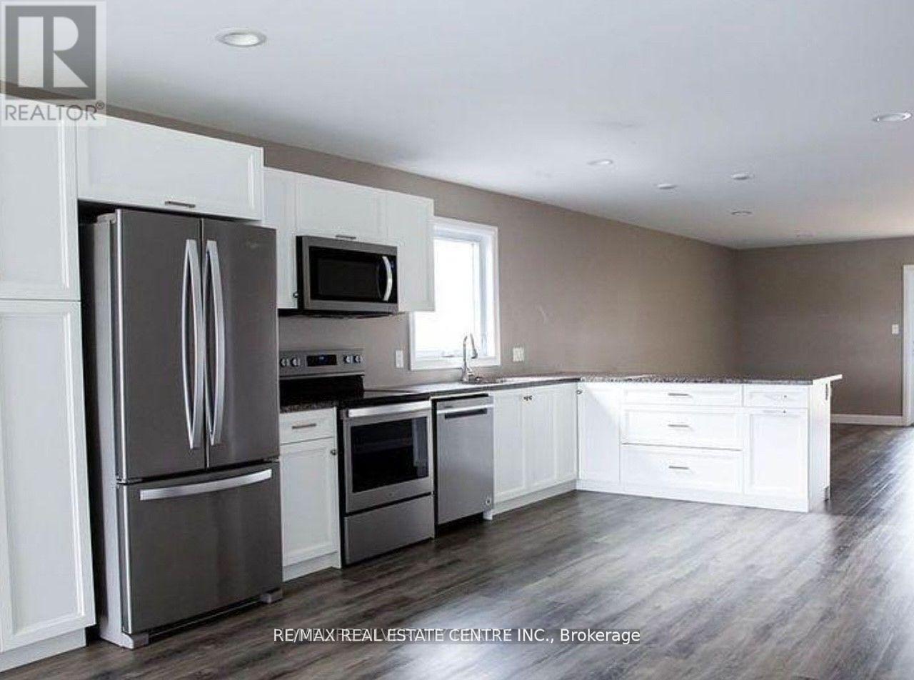 133 Howard Road Property Photo 4
