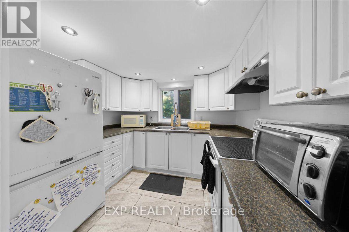 445 Hilson Avenue Property Photo 8