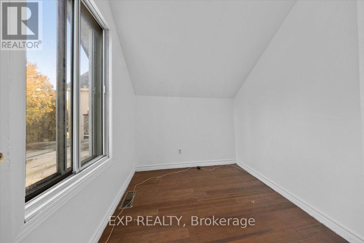 445 Hilson Avenue Property Photo 13
