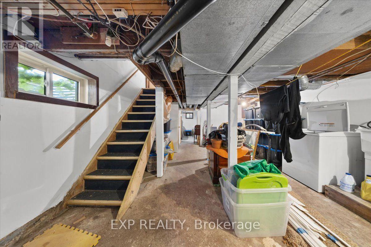 445 Hilson Avenue Property Photo 18