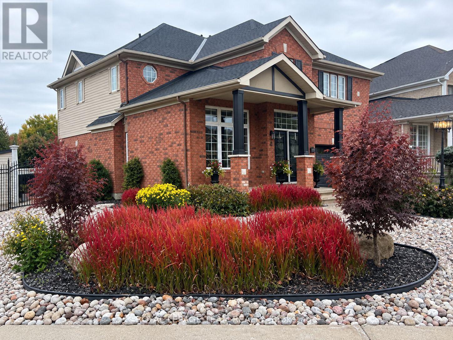 41 BLACKSHIRE CIRCLE Property Photo 1