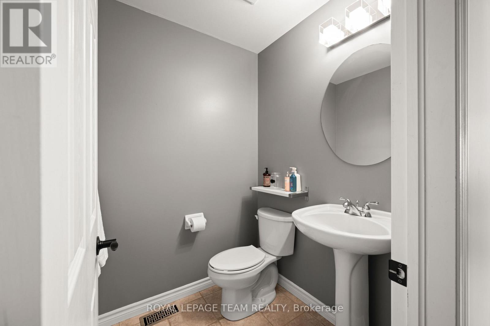 41 Blackshire Circle Property Photo 16