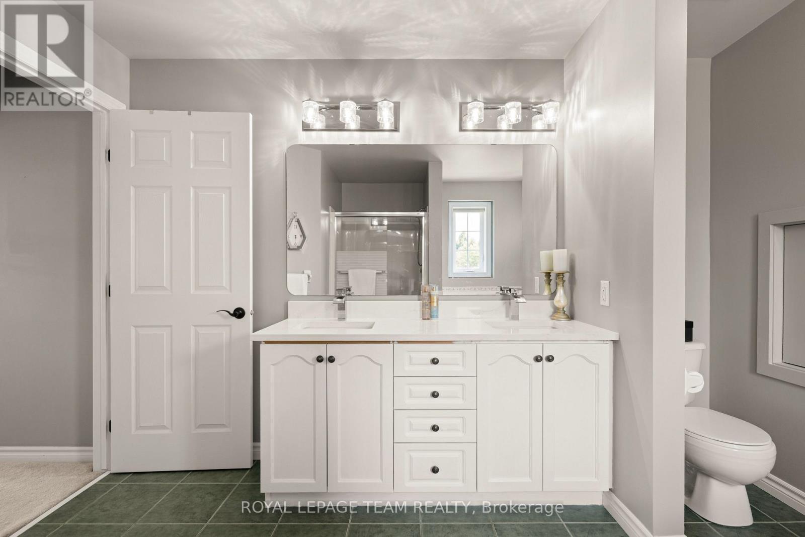 41 Blackshire Circle Property Photo 22