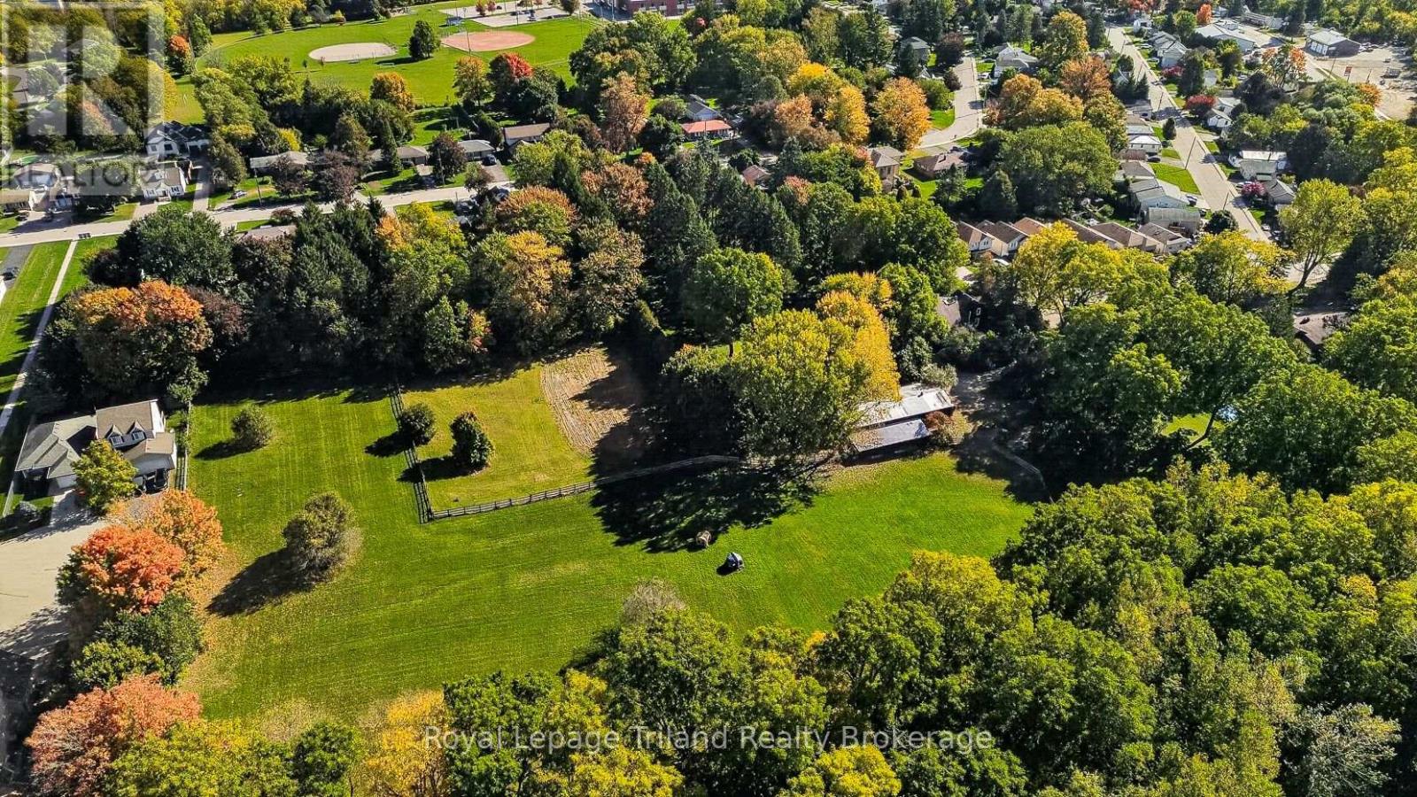 300 Haines Street N Property Photo 6