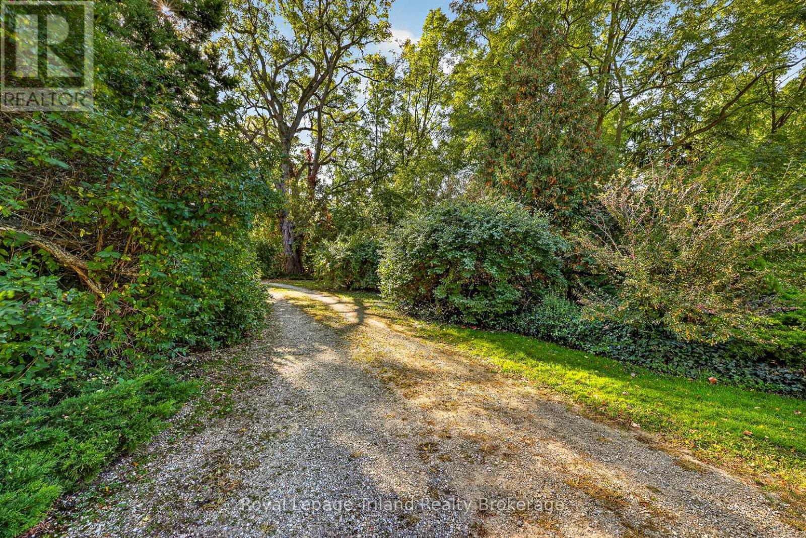 300 Haines Street N Property Photo 32