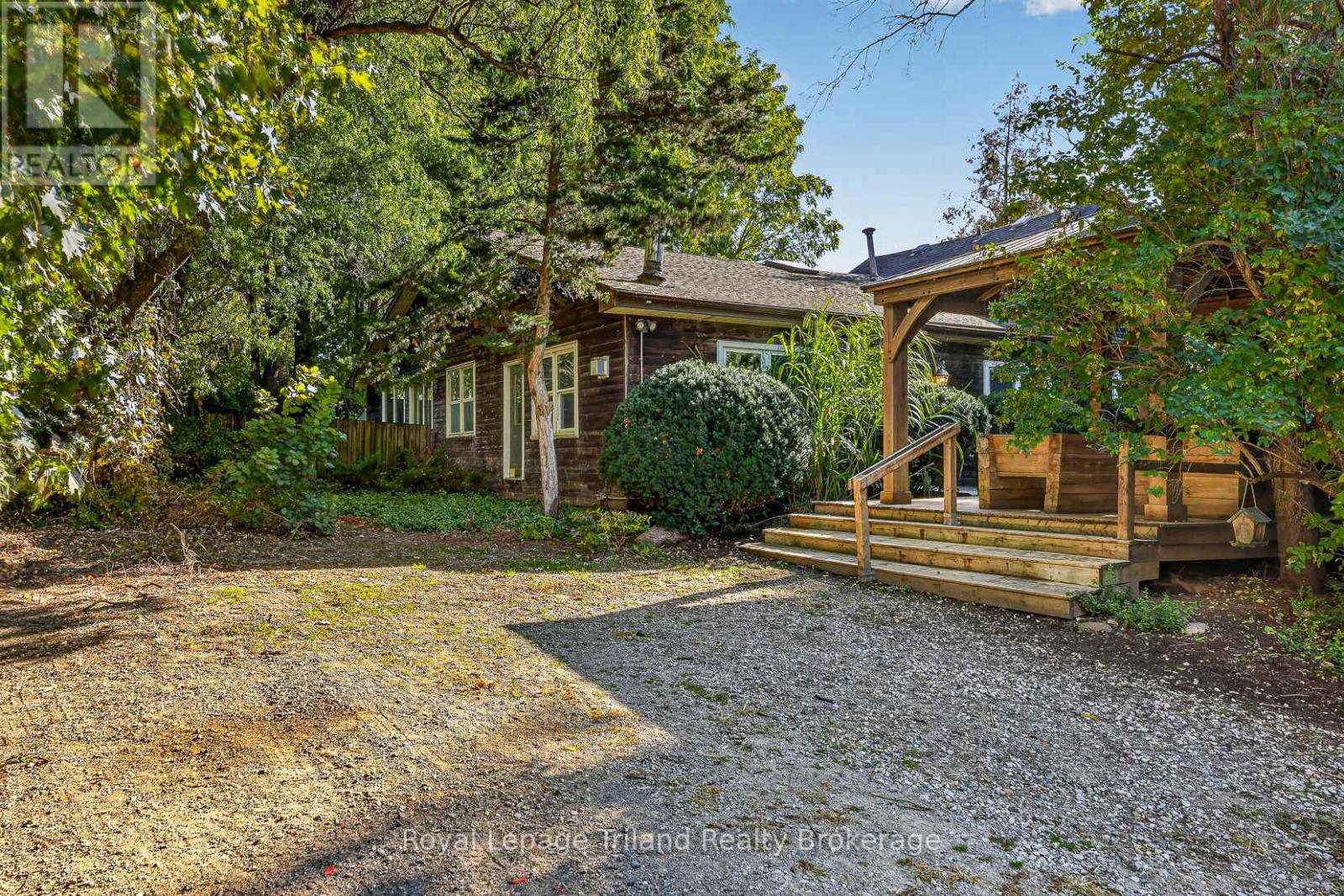 300 Haines Street N Property Photo 33