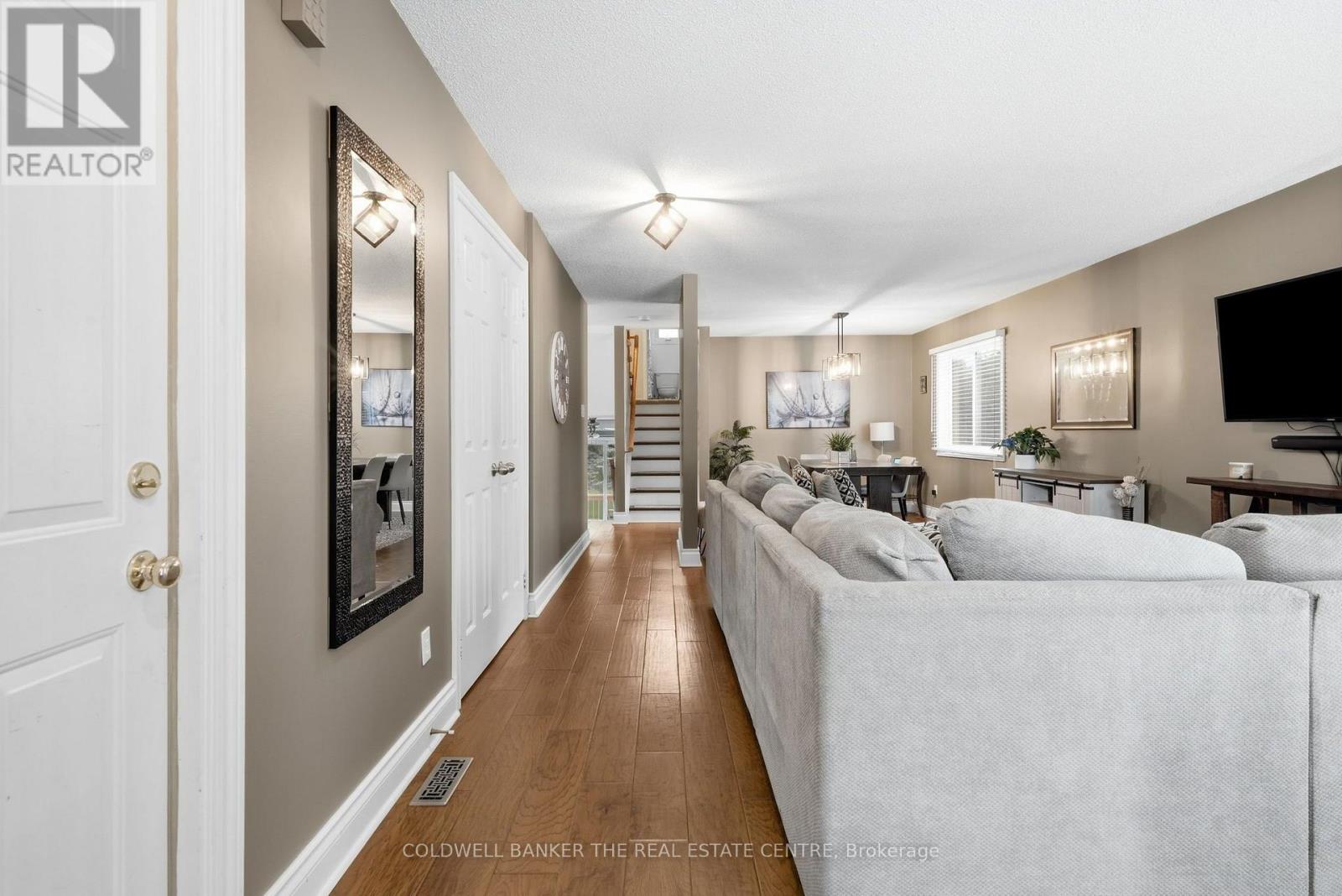 31 Karsh Crescent Property Photo 3