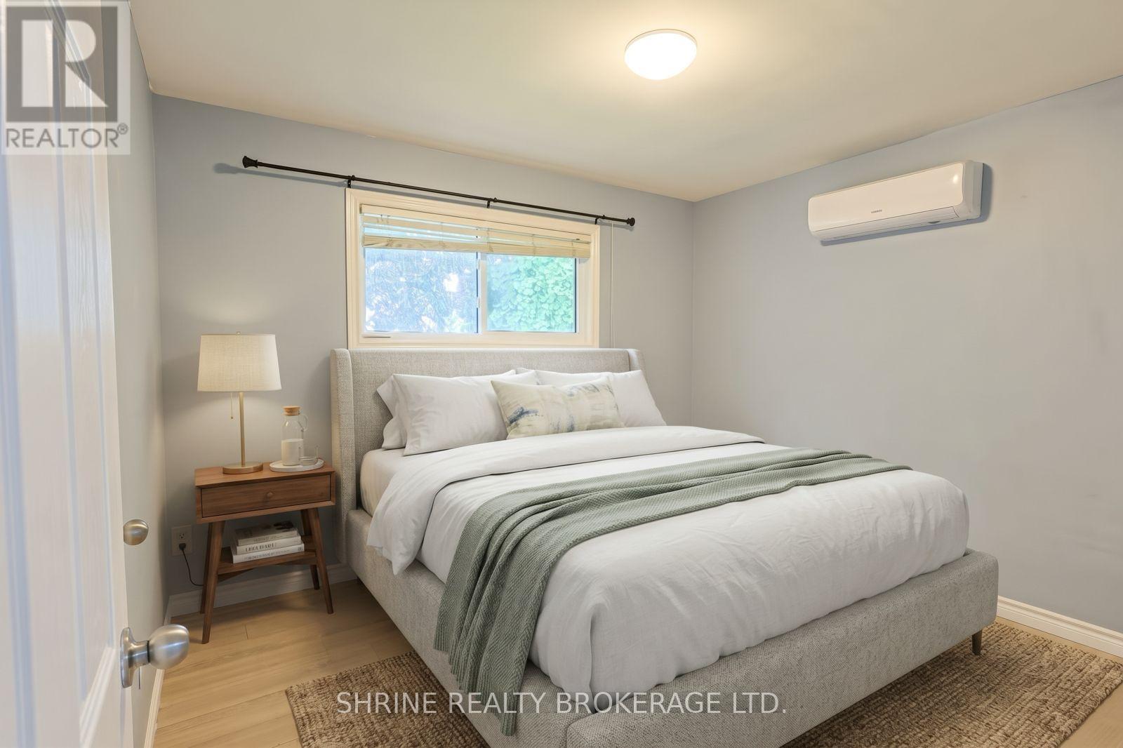 Upper Unit - 321 Salisbury Street Property Photo 8