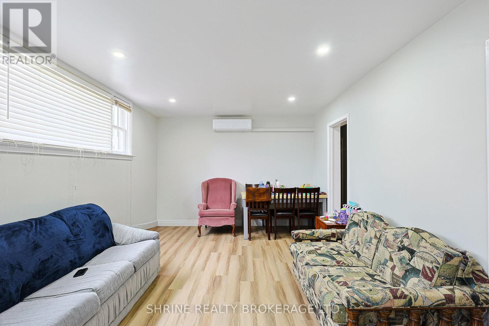 Upper Unit - 321 Salisbury Street Property Photo 13