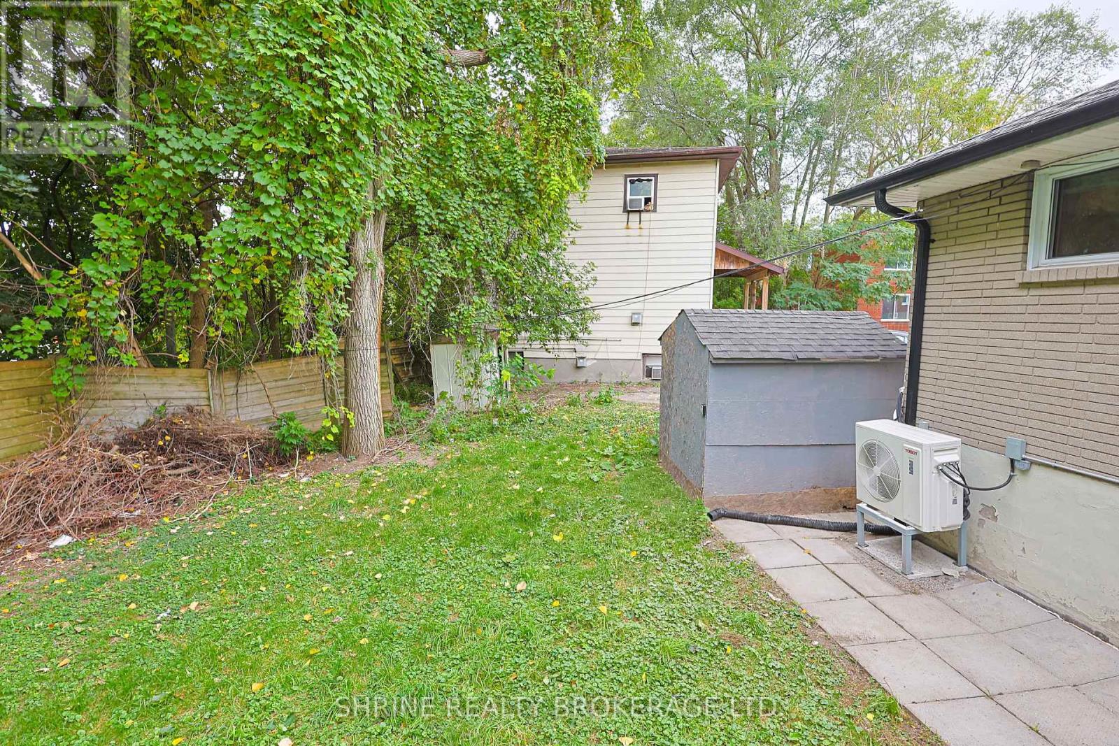 Upper Unit - 321 Salisbury Street Property Photo 21