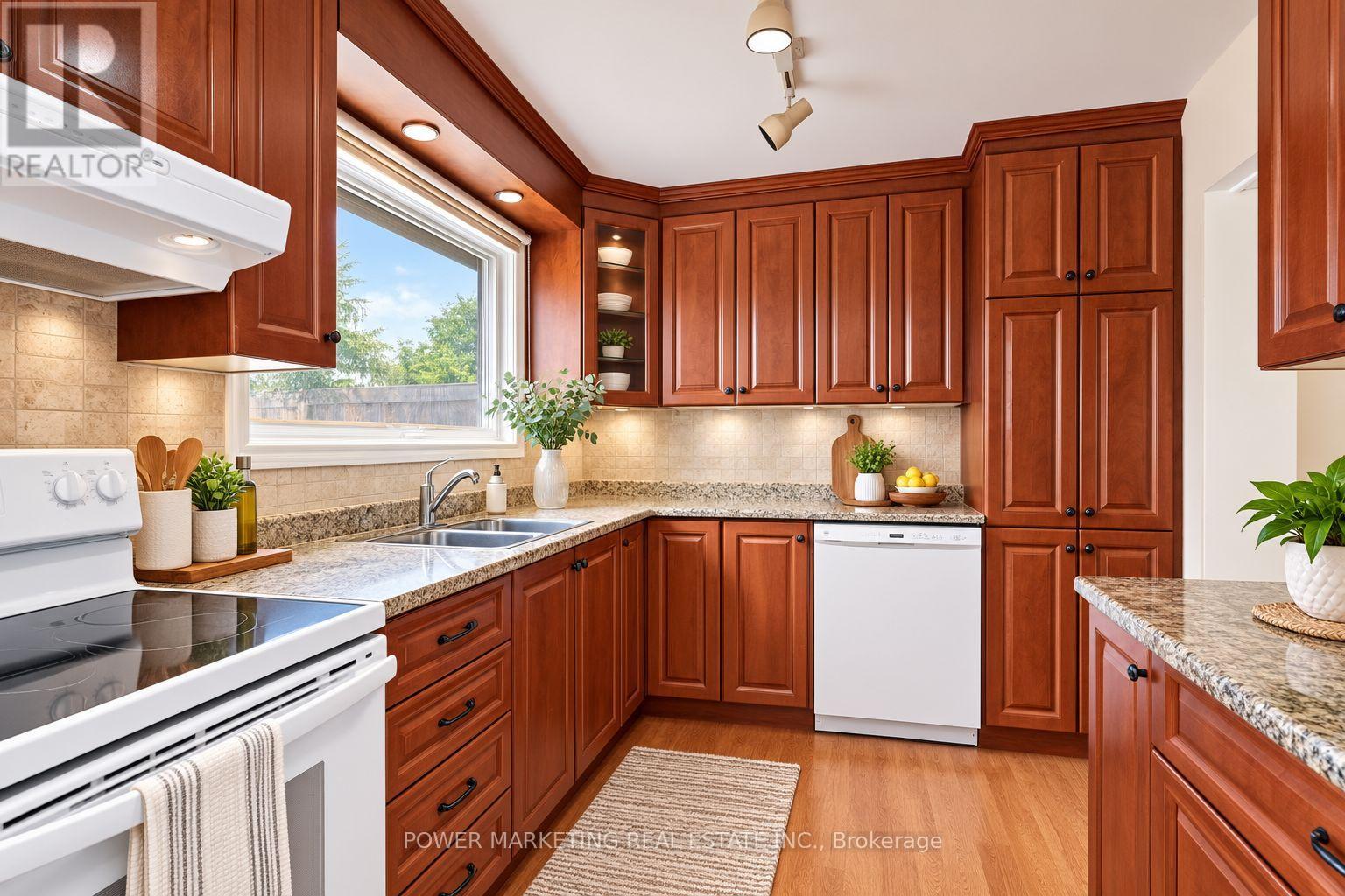76 - 2111 Montreal Road Property Photo 6