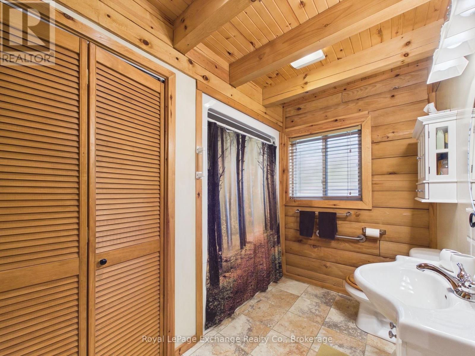 247 Huron Road Property Photo 8