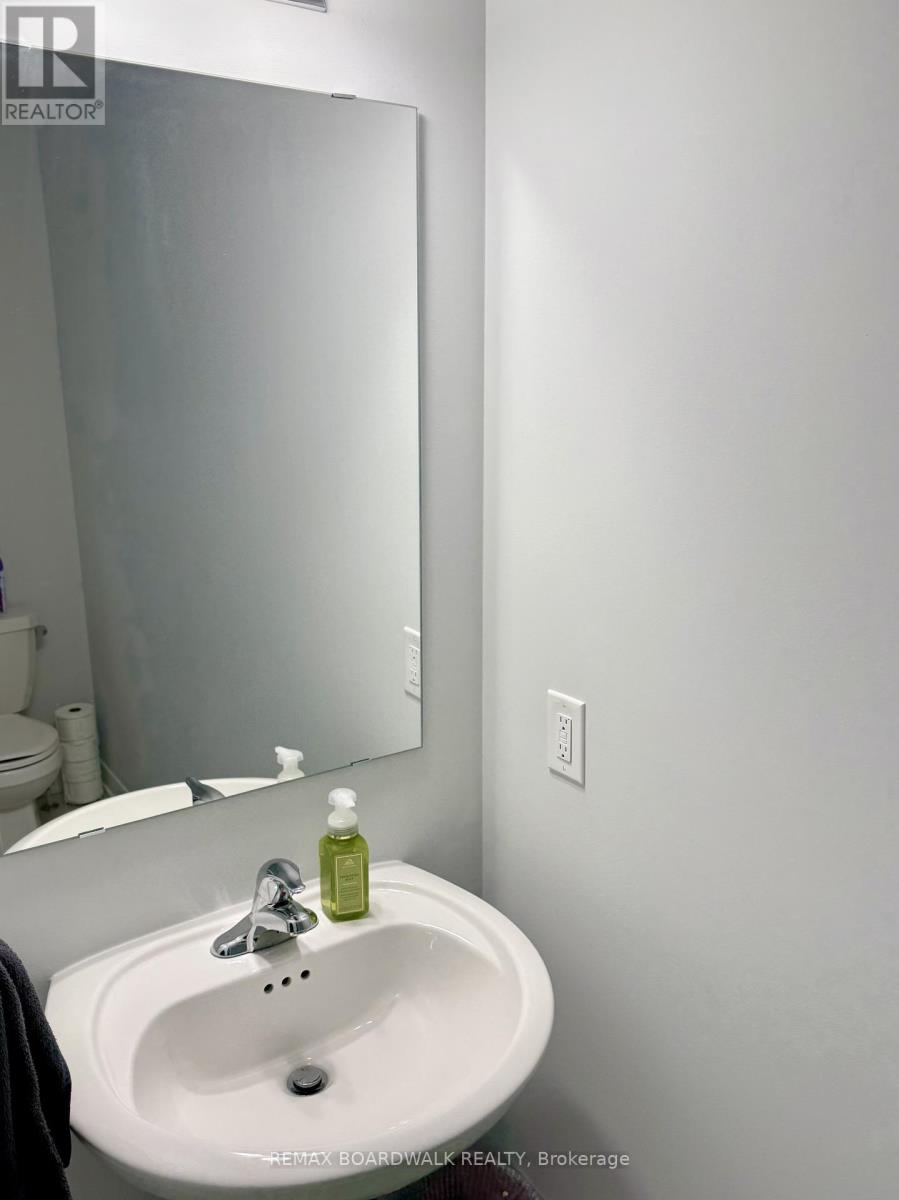 2021 Blossite Private Property Photo 11