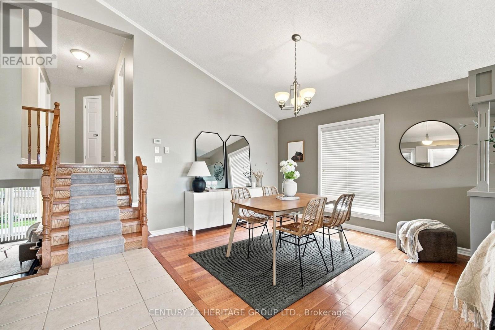 546 Jerseyville Road W Property Photo 11