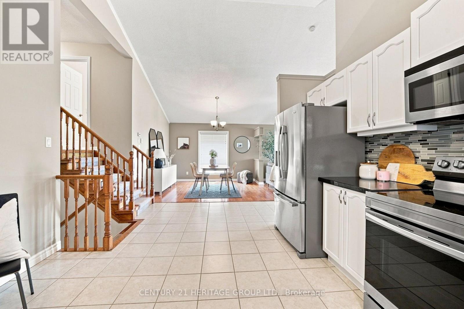 546 Jerseyville Road W Property Photo 17
