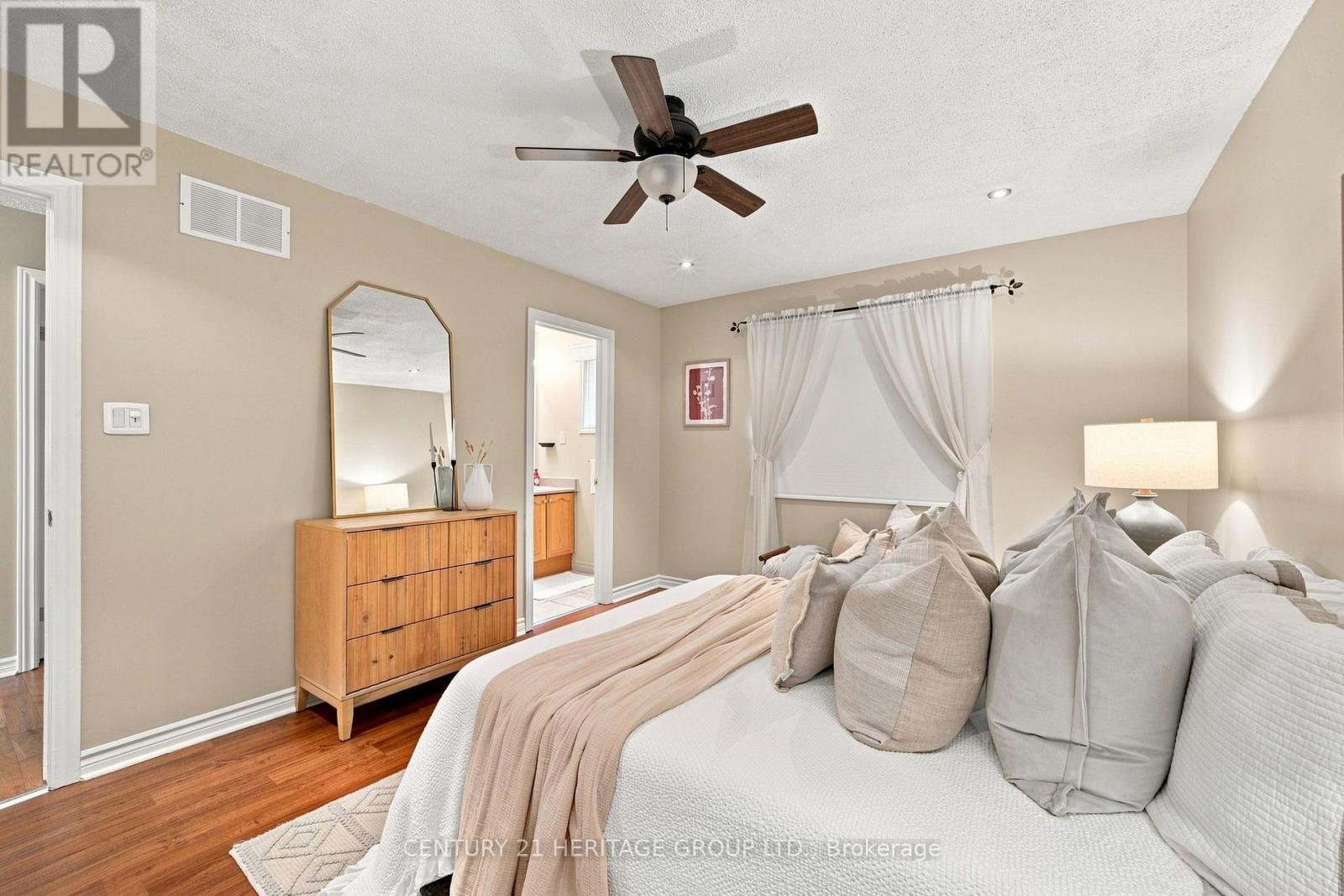 546 Jerseyville Road W Property Photo 21