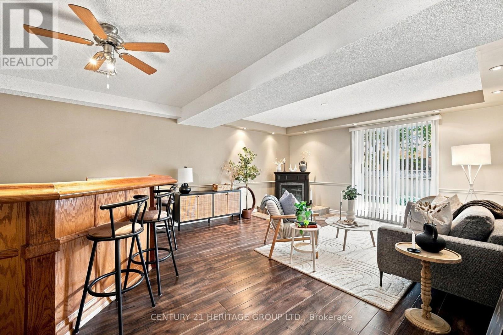 546 Jerseyville Road W Property Photo 32